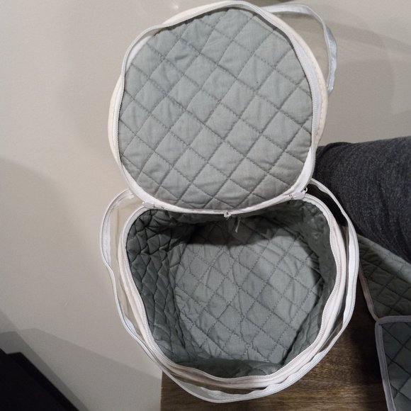 Hold Everything Padded Bowl Dish Storage - Picture 13 of 16